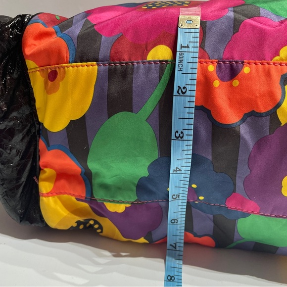 Betsey Johnson Betseyville Flower Power Bag - Picture 5 of 11